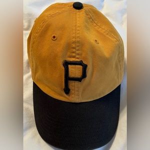 Pittsburgh Pirates baseball hat Yellow & Black
